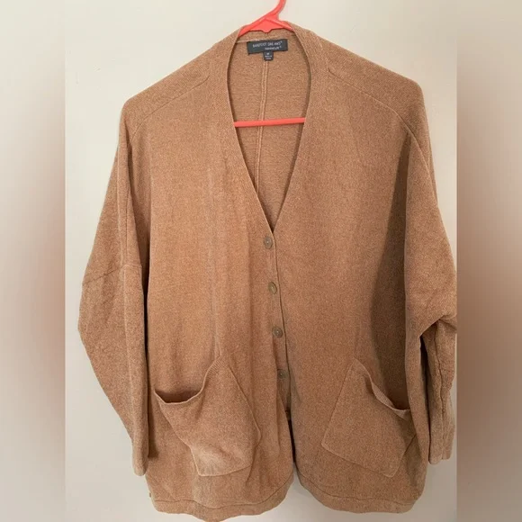 Barefoot Dreams CozyChic Lite Button Front Cardigan, NWOT , Size Medium - Picture 2 of 2